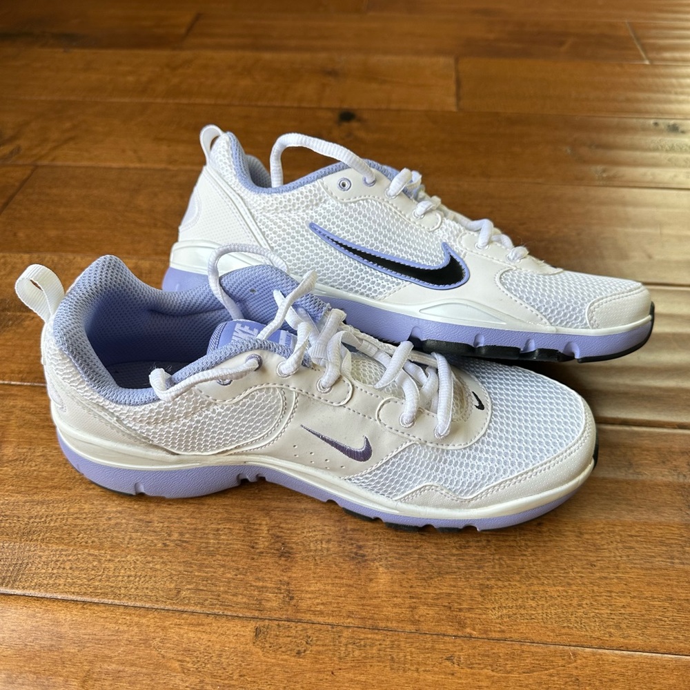 Nike Flex Training - Women’s size 7.5 - white, black, purple